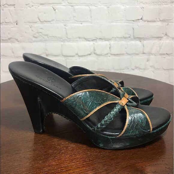 COLE HAAN embossed leather slide wedges 9.5 Guc - Picture 3 of 8